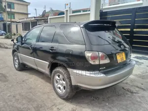Toyota Harrier 2004 Black