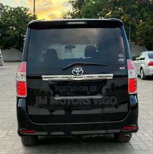 Toyota Noah 2009 Black