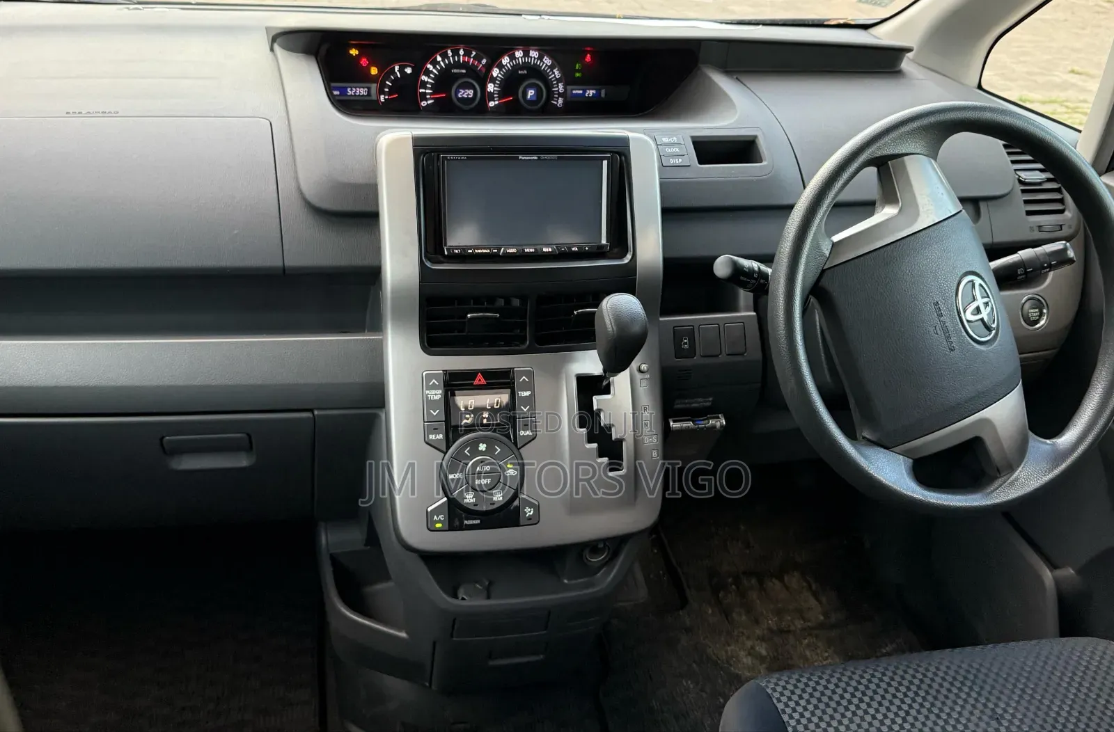 Toyota Noah 2009 Black