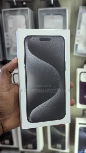 New Apple iPhone 15 Pro Max 256 GB Black