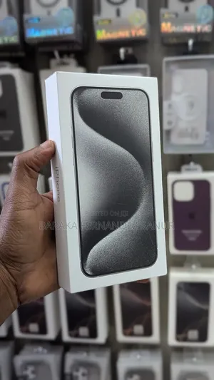 New Apple iPhone 15 Pro Max 256 GB White