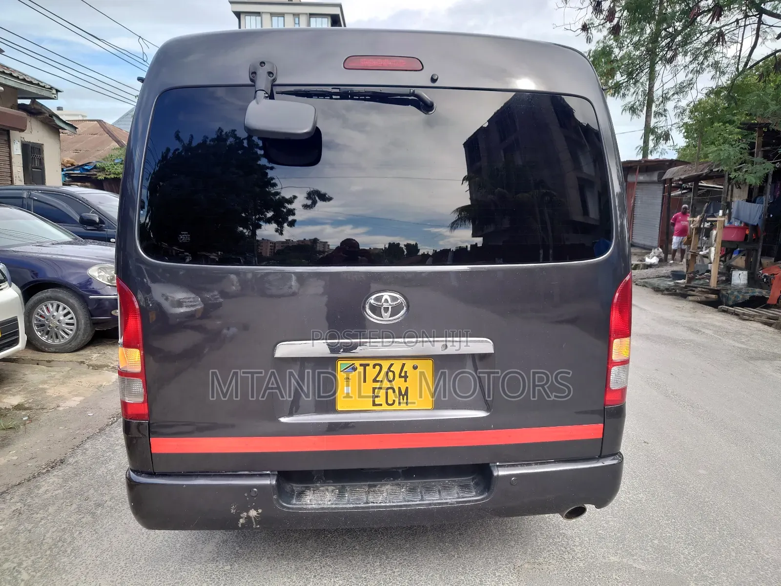 Toyota Quantum 2014 Black