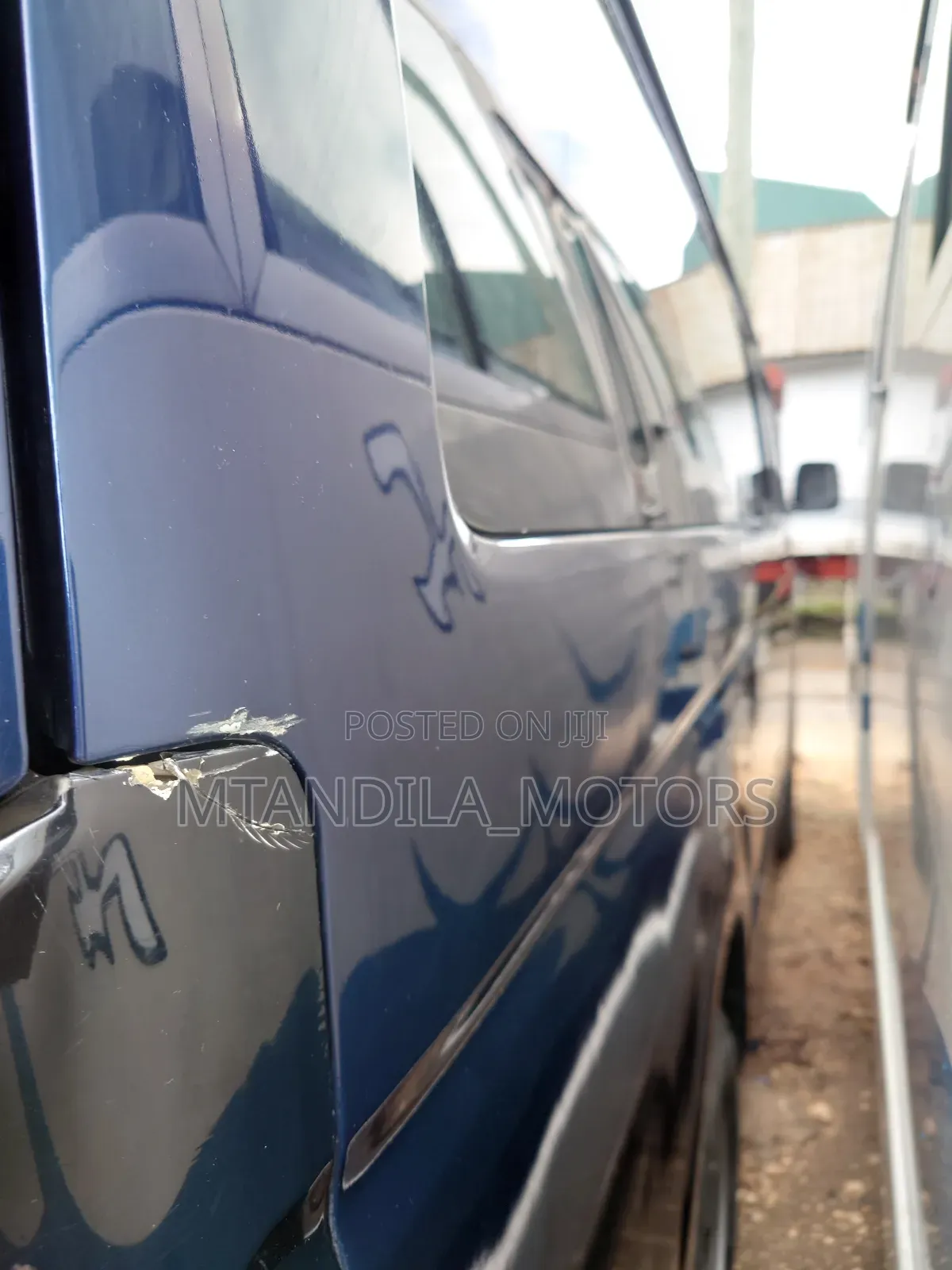 Toyota Quantum 2012 Blue
