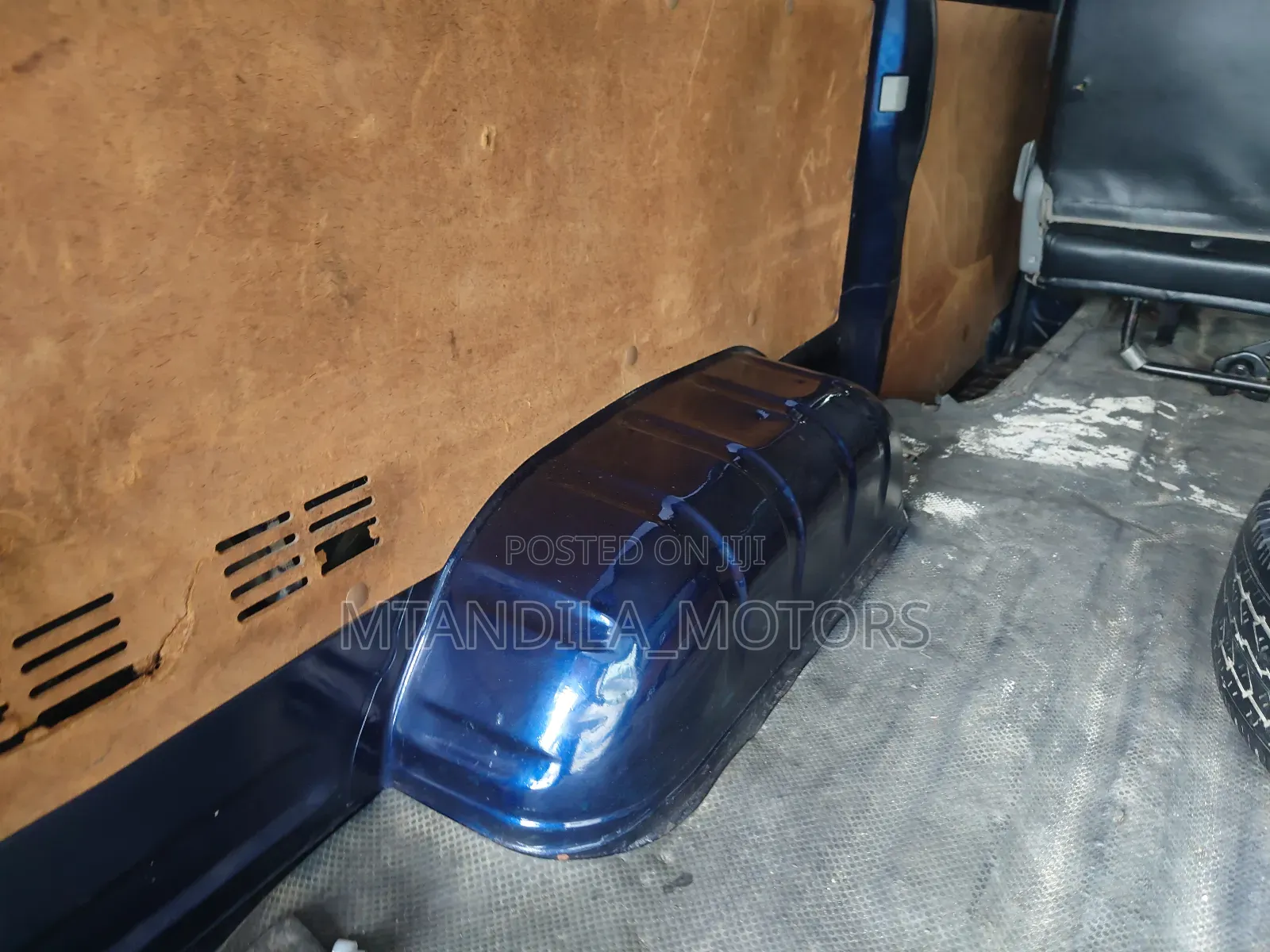 Toyota Quantum 2012 Blue