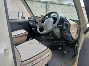 Toyota Land Cruiser Prado 3.0 TD 2010 Beige