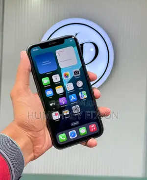 Apple iPhone 11 64 GB Black