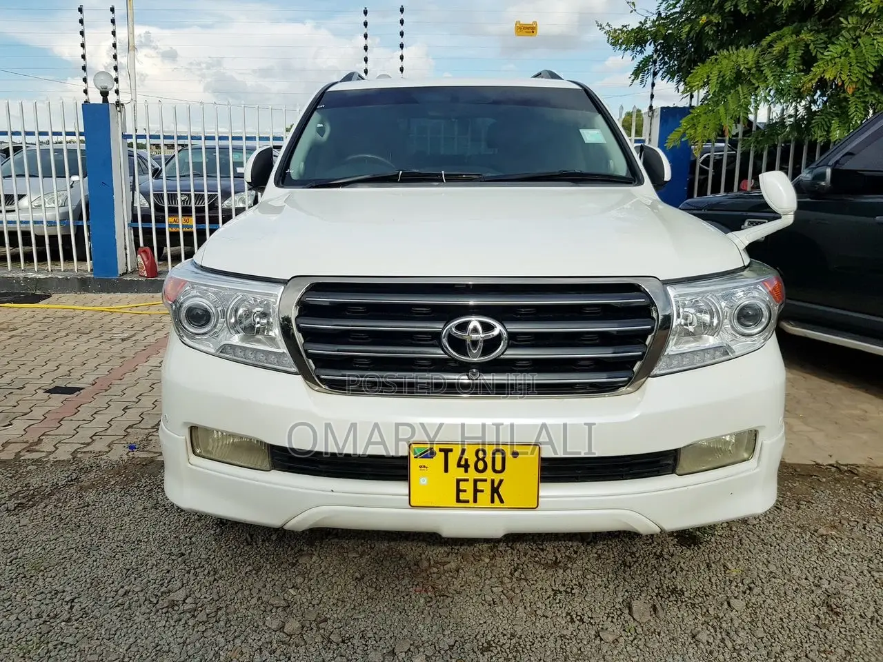 Toyota Land Cruiser 2010 White