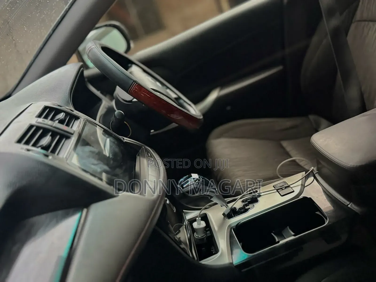 Toyota Crown 2013 Black
