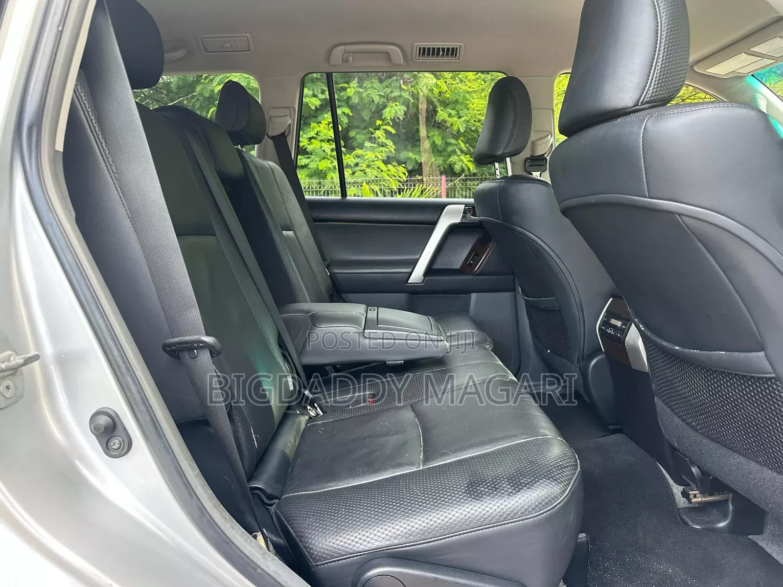Toyota Land Cruiser Prado 2012 Silver