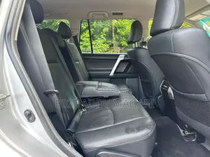 Toyota Land Cruiser Prado 2012 Silver