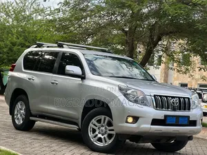 Toyota Land Cruiser Prado 2012 Silver