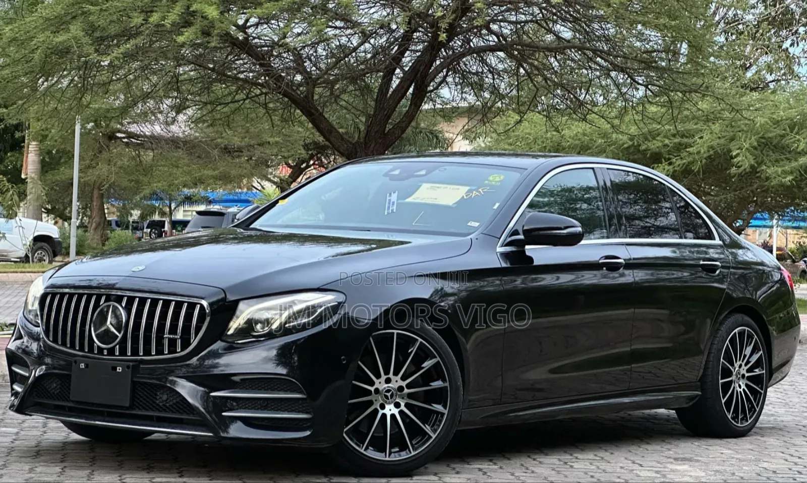 Mercedes-Benz E200 2016 Black