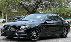 Mercedes-Benz E200 2016 Black