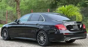Mercedes-Benz E200 2016 Black