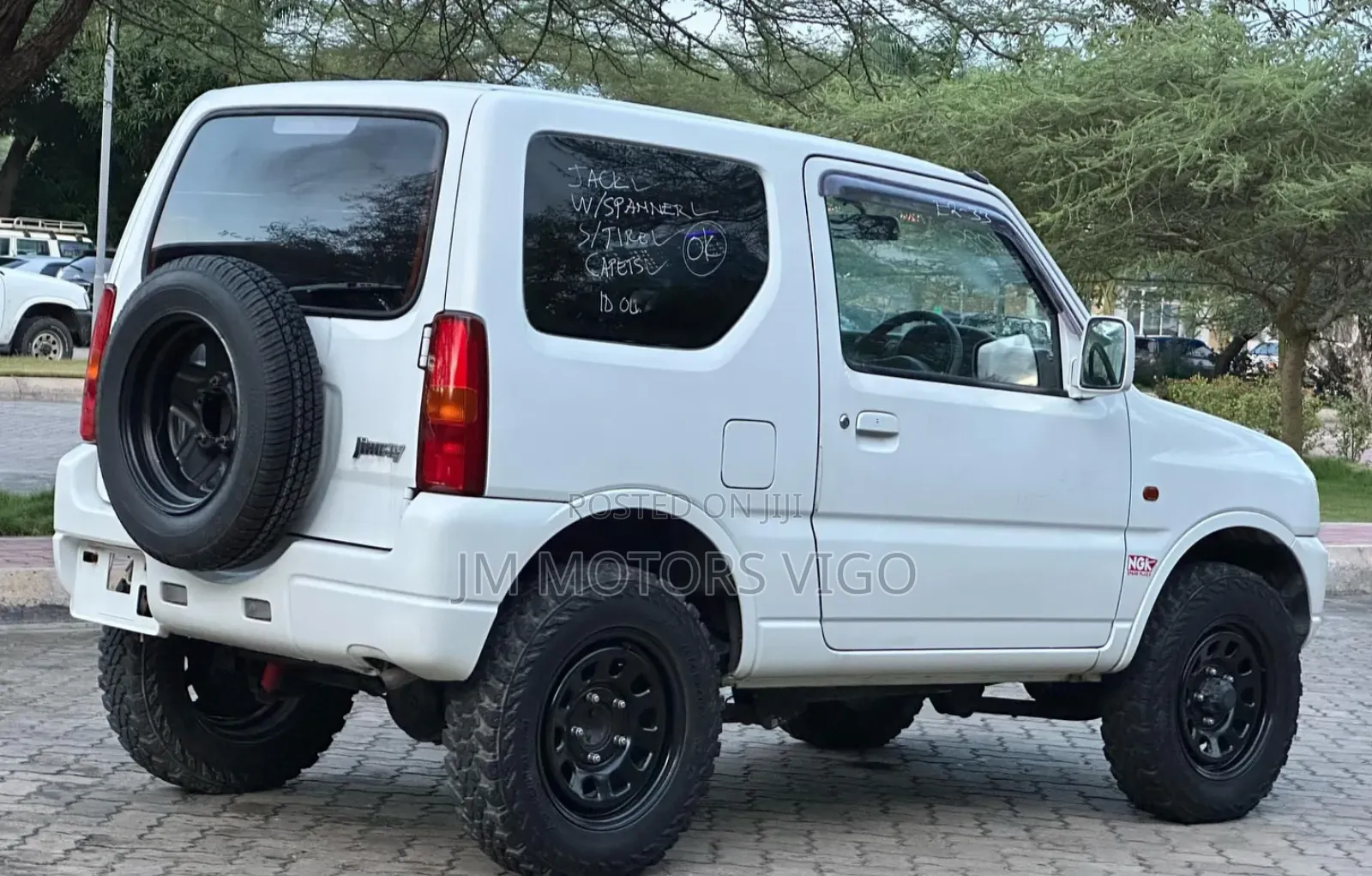 Suzuki Jimny 2002 White