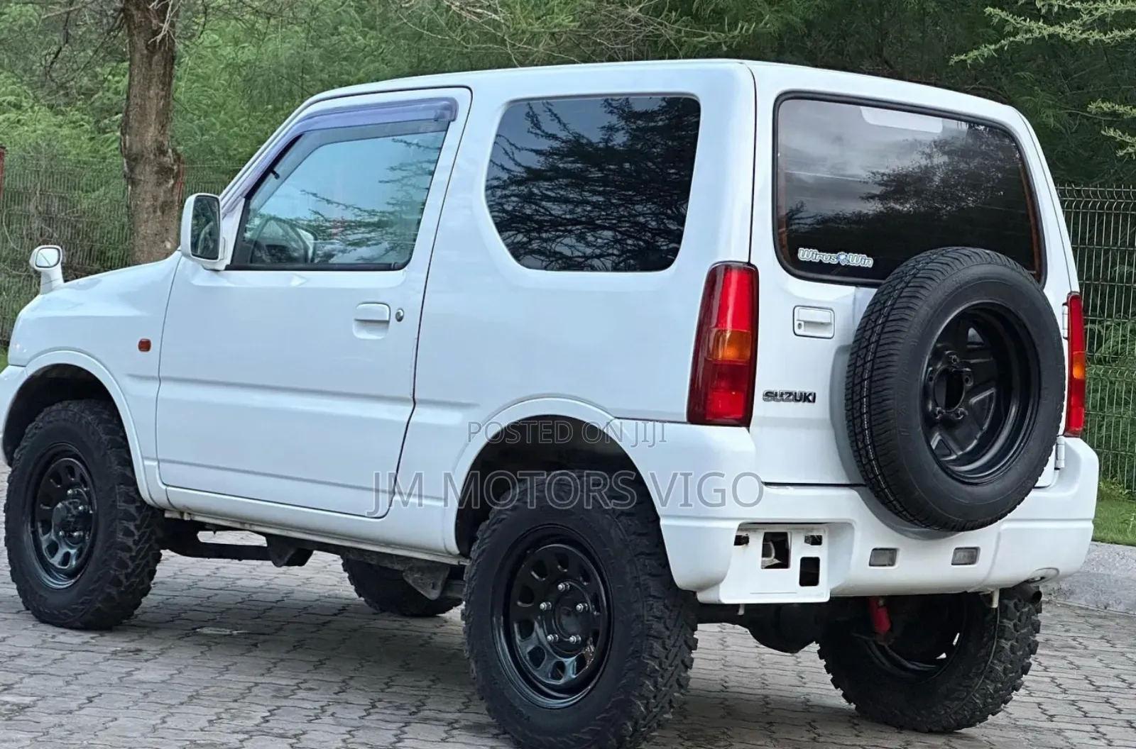 Suzuki Jimny 2002 White