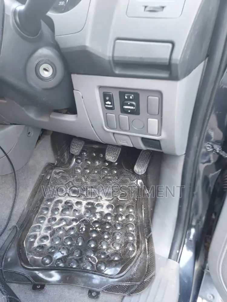 Toyota Hilux 2013 Gray