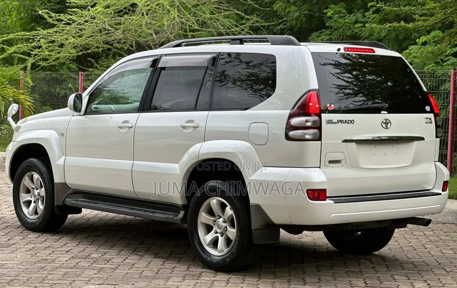 Toyota Land Cruiser Prado 2006 White