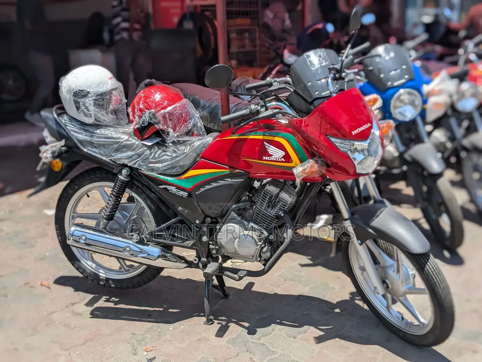 New Honda CB 2025 Red
