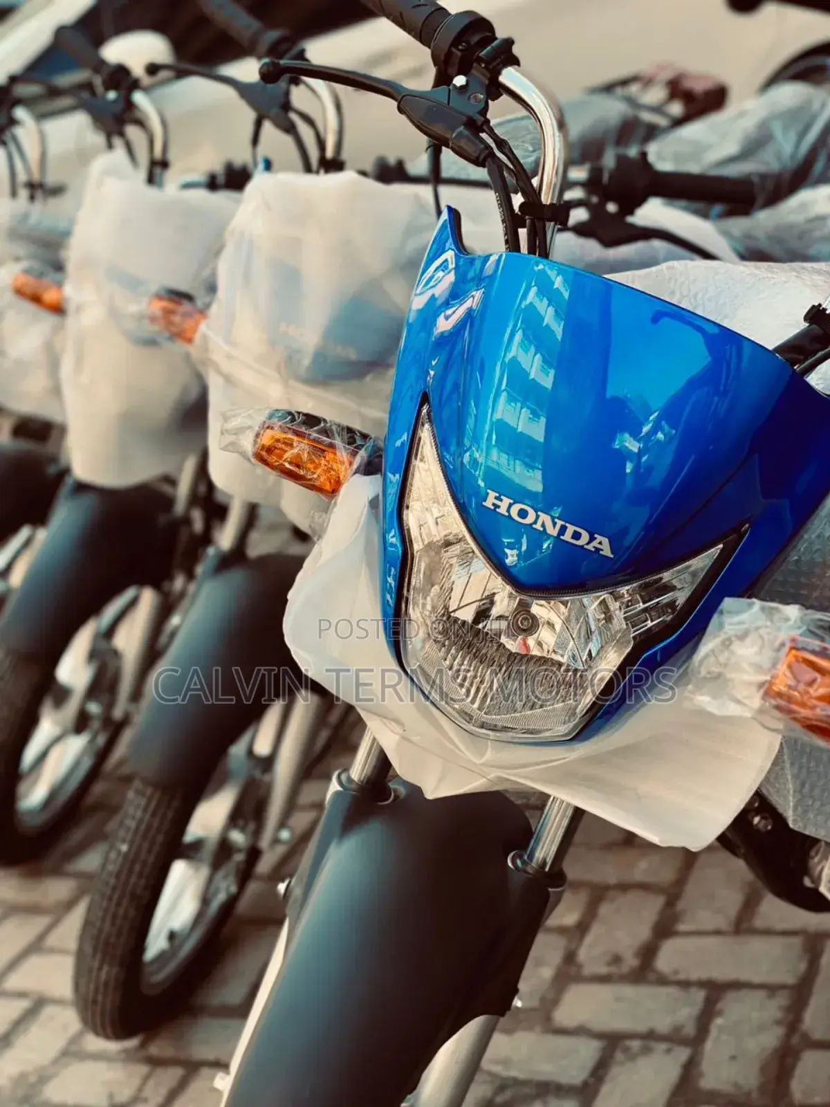 New Honda CB 2025 Red