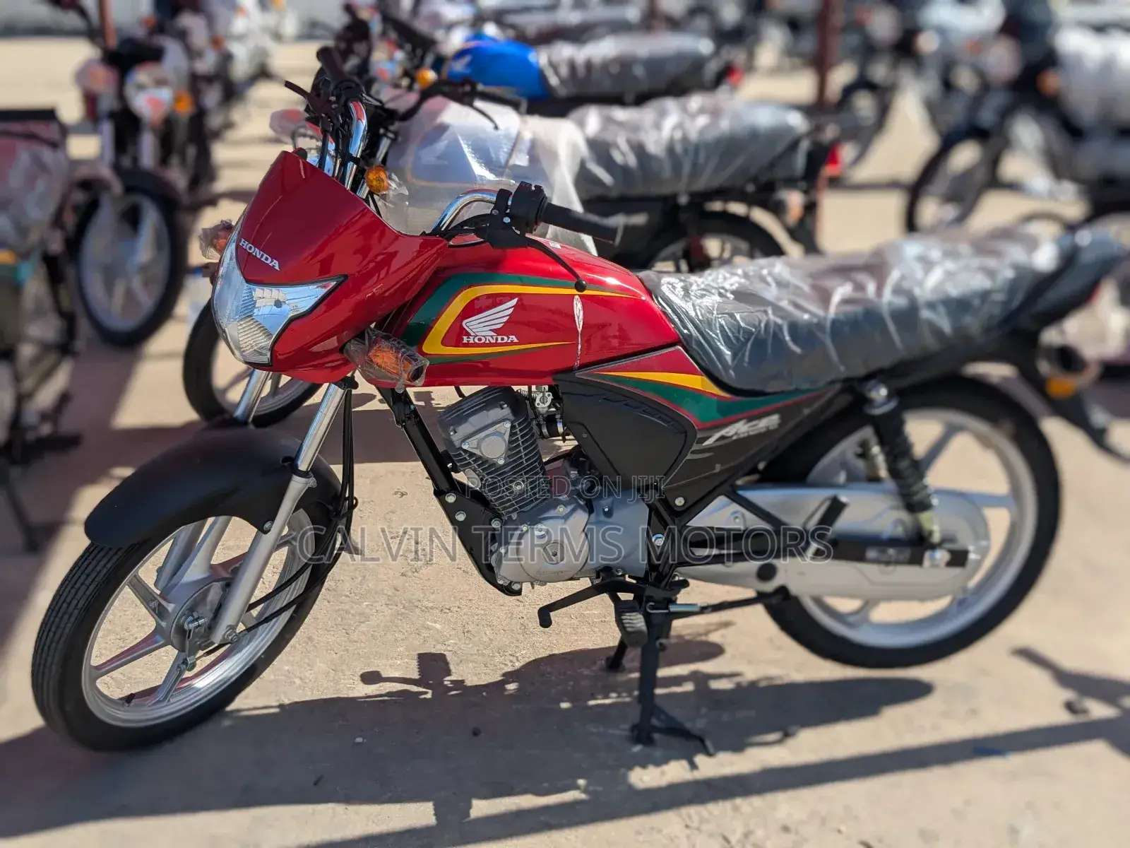 New Honda CB 2025 Red