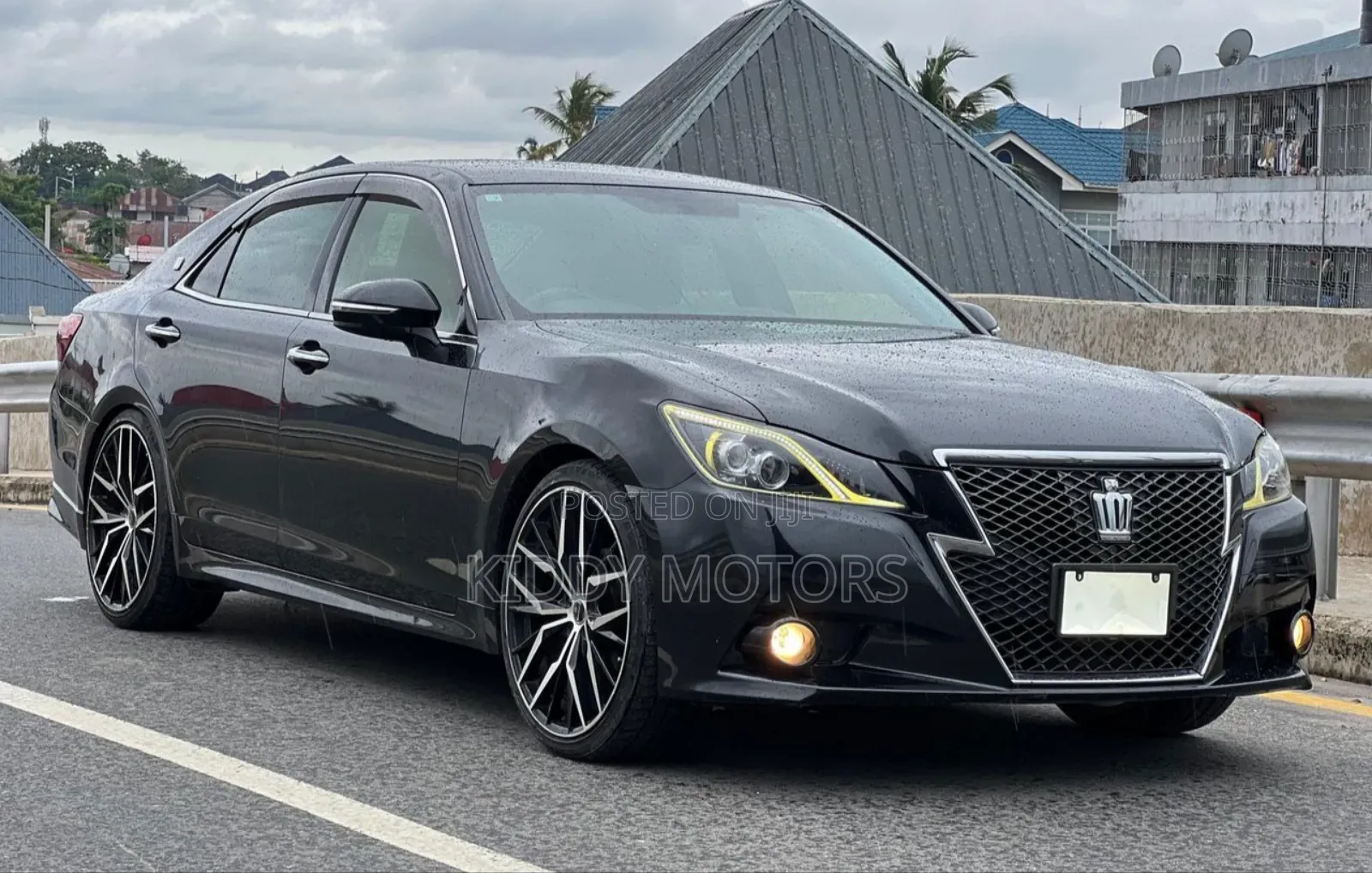 Toyota Crown 2014 Black