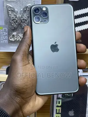 Apple iPhone 11 Pro Max 64 GB Green