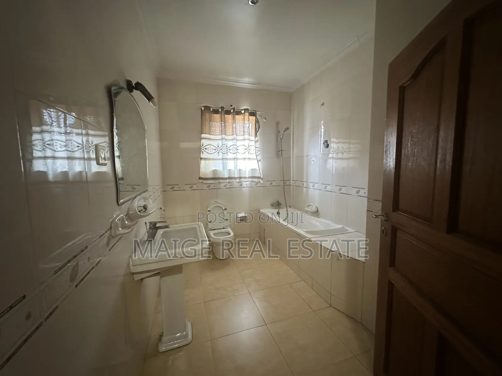 Furnished 3bdrm Villa in Mikocheni for rent