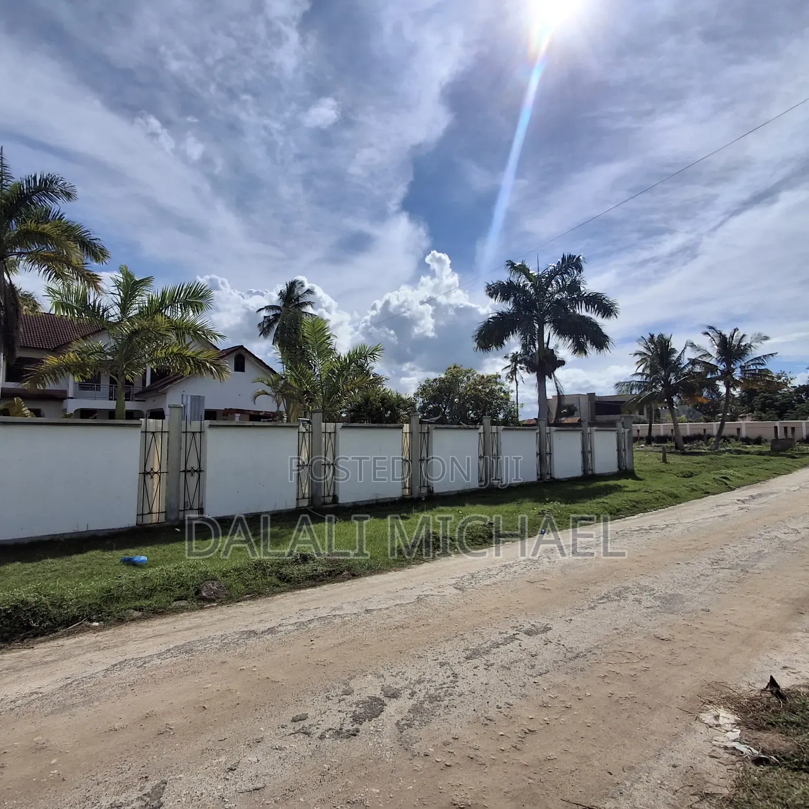 6bdrm House in Bahari Beach, Kunduchi for sale