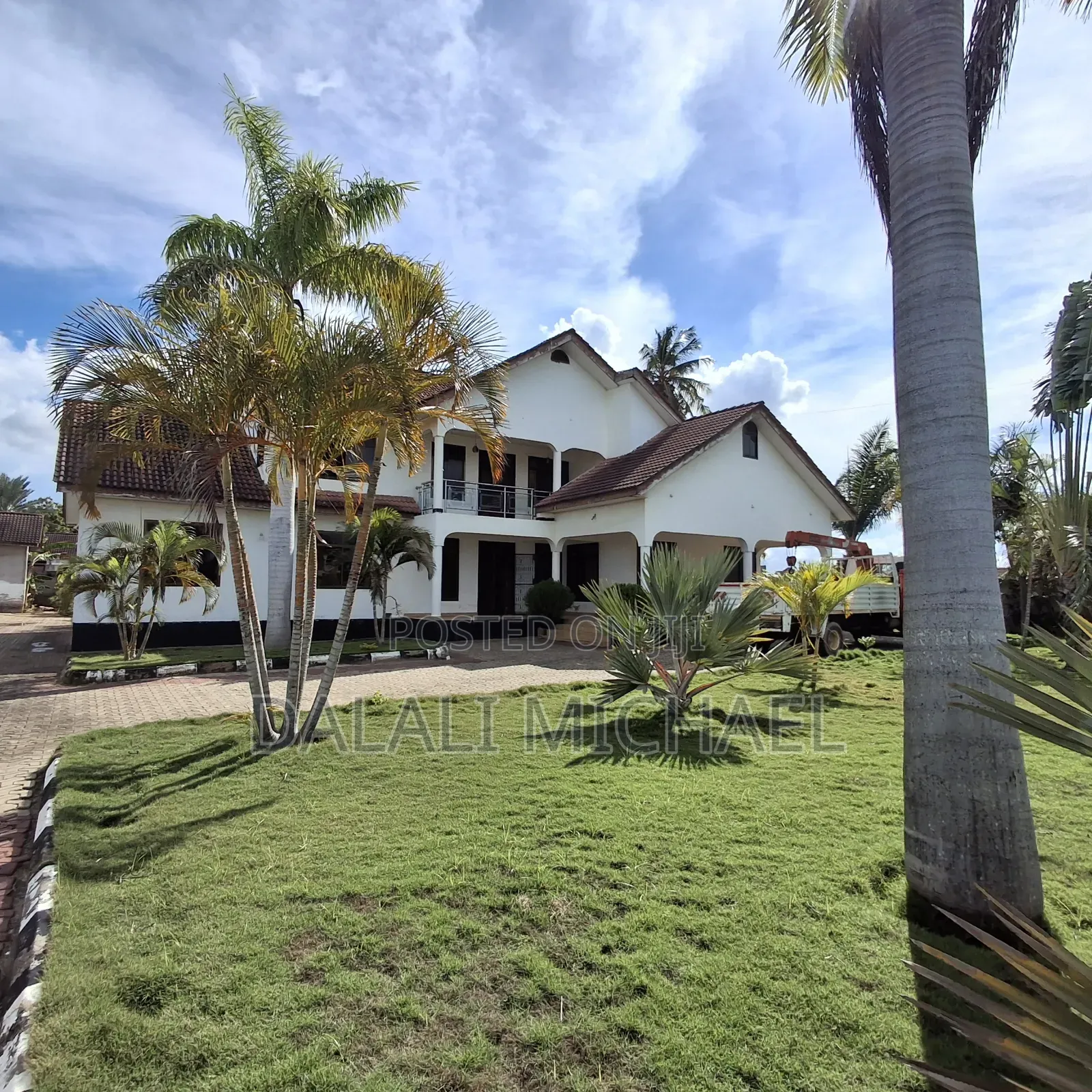 6bdrm House in Bahari Beach, Kunduchi for sale