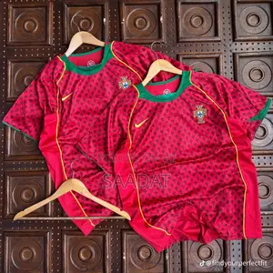 Retro Home Football Jersey of Portugal 2004-2005