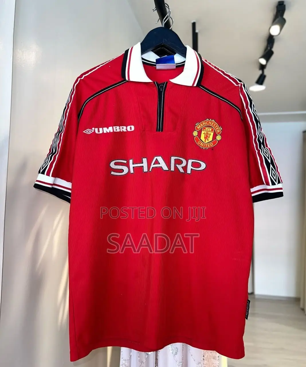 Manchester United Vintage 1998/1999 Home Kit