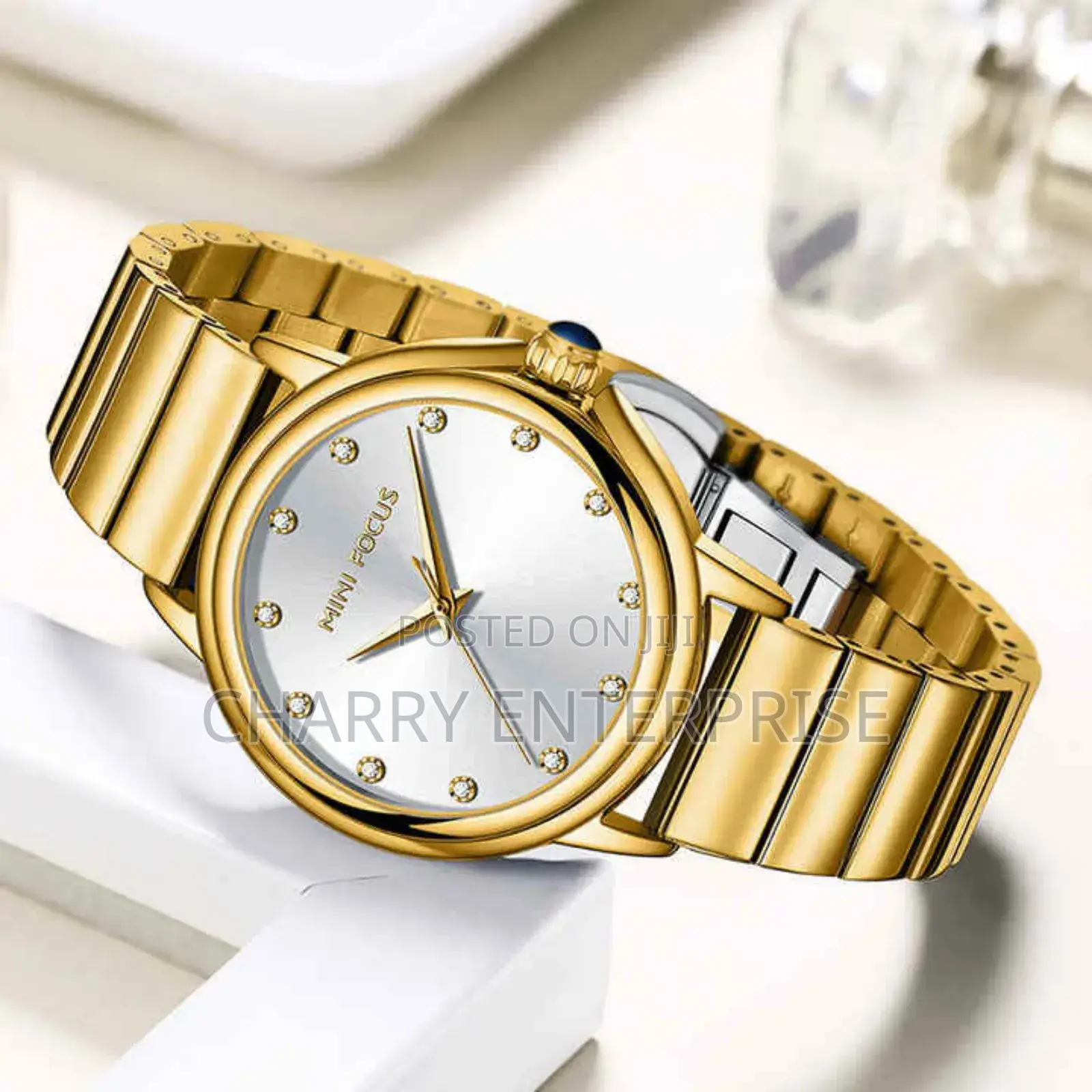 Min Focus Unique and Classic Watches