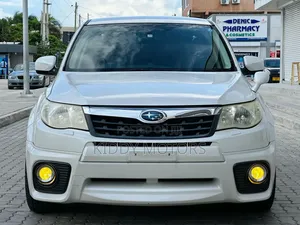 Subaru Forester 2.5X 2010 White