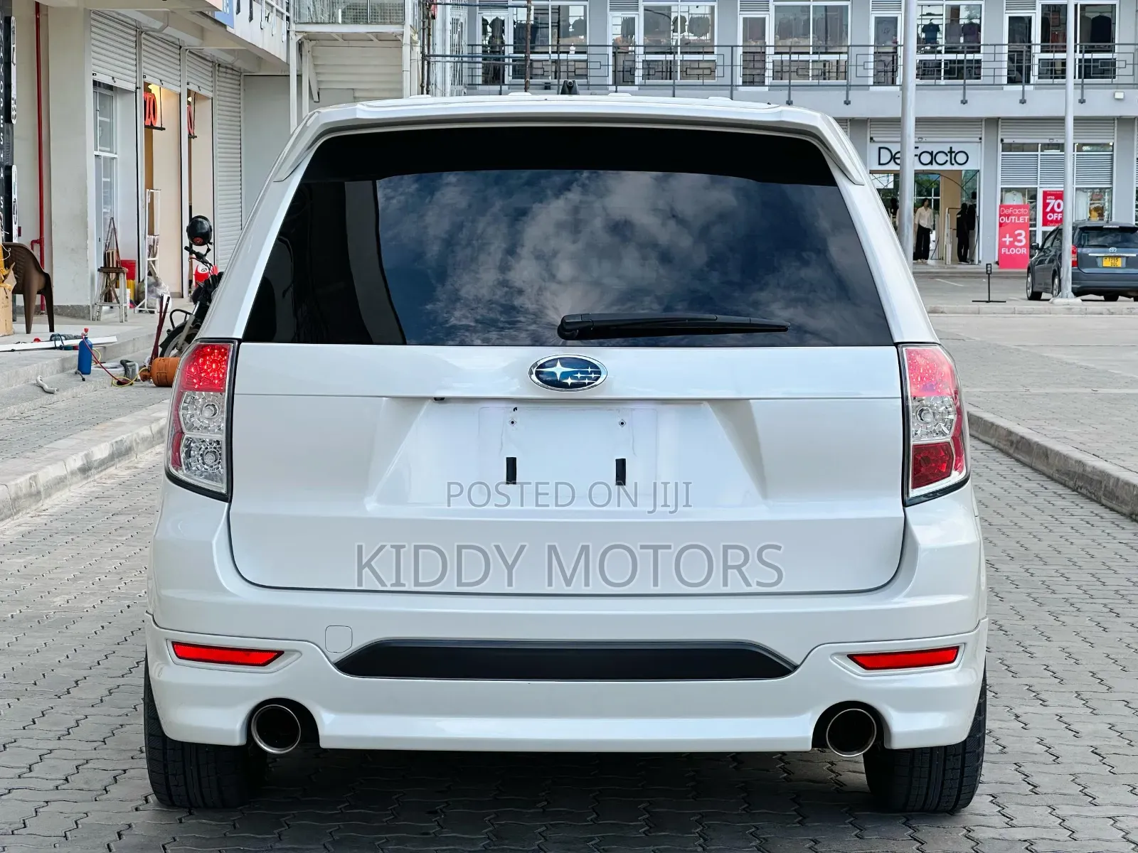 Subaru Forester 2.5X 2010 White