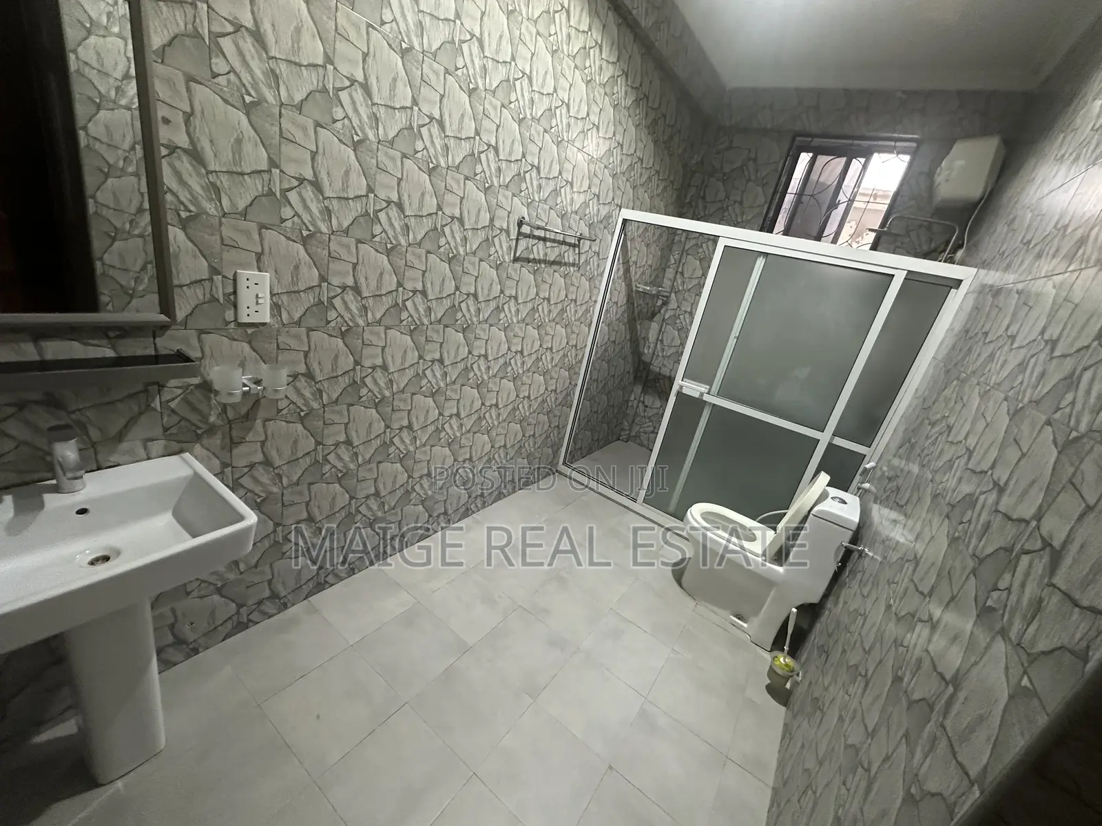 Furnished 2bdrm Apartment in Msasani for rent