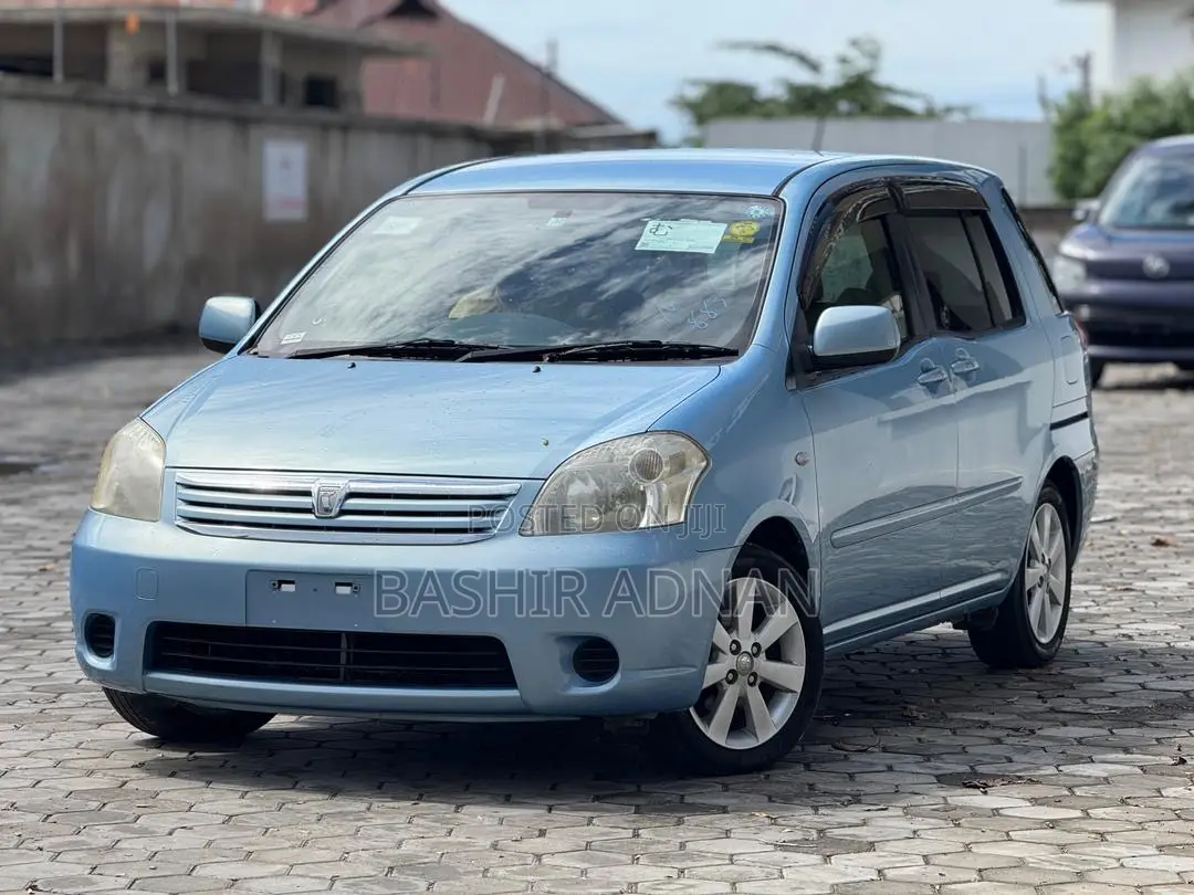 Toyota Raum 2005 Blue