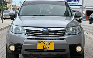 Subaru Forester 2010 Silver