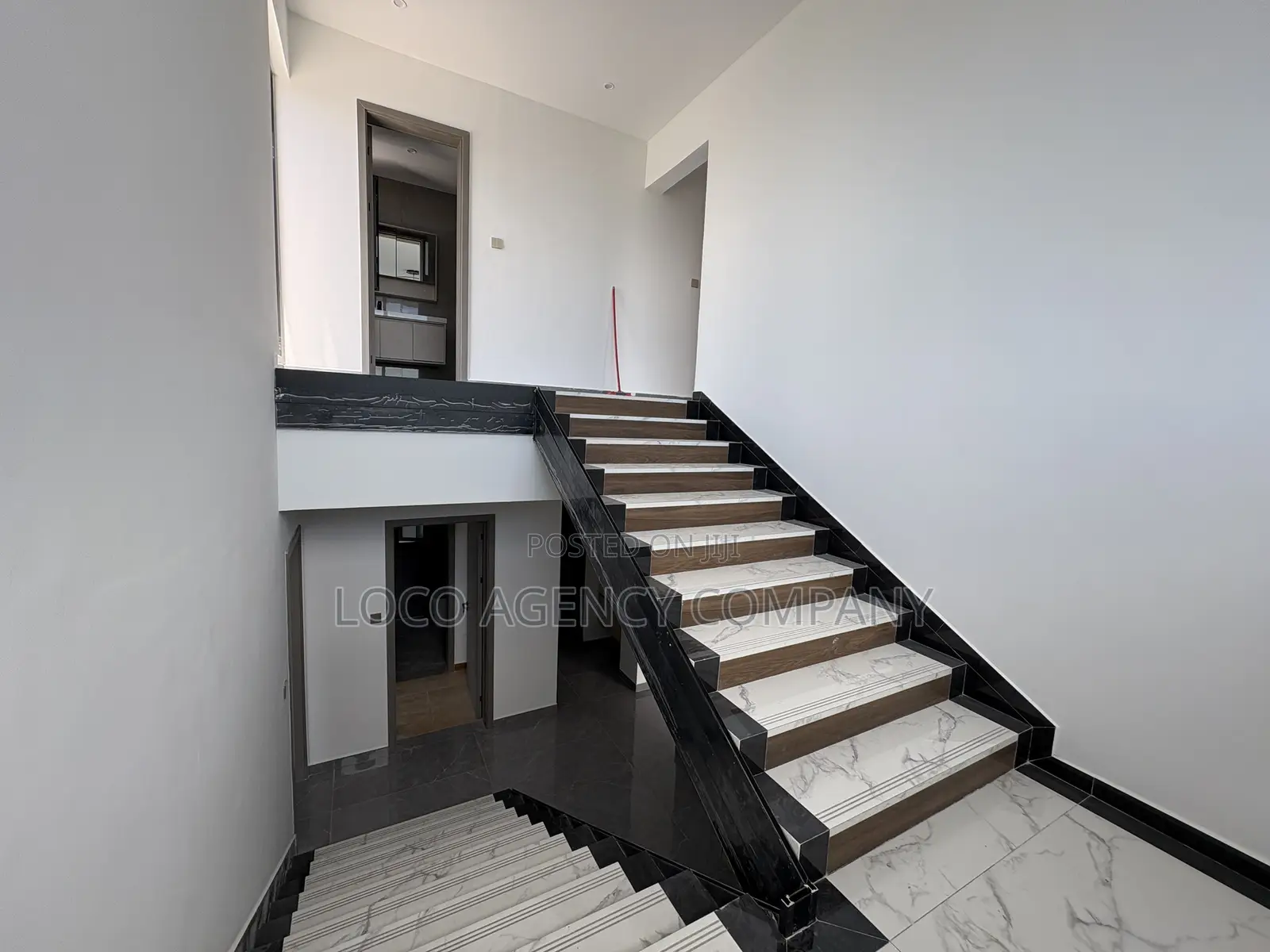 4bdrm Penthouse in Trusted Real Estate, Masaki for rent