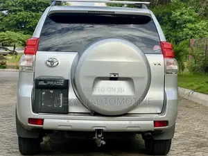 Toyota Land Cruiser Prado 3.0 TD 2012 Silver