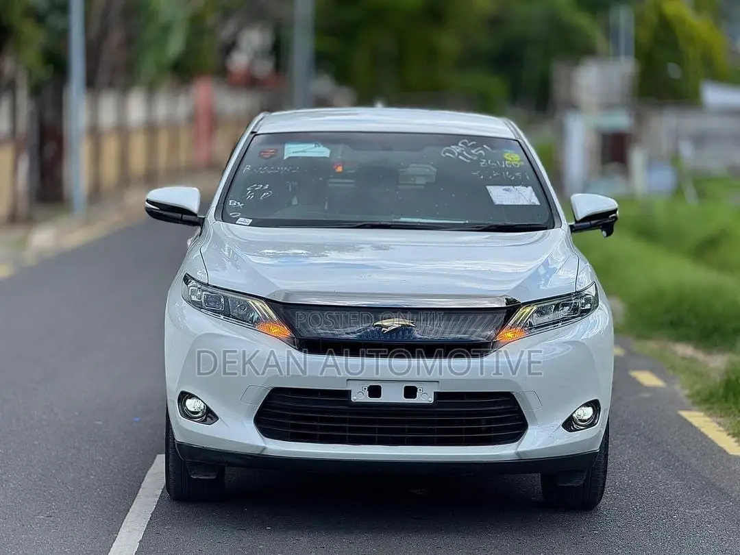 Toyota Harrier 2.5 Hybrid 4WD 2015 White