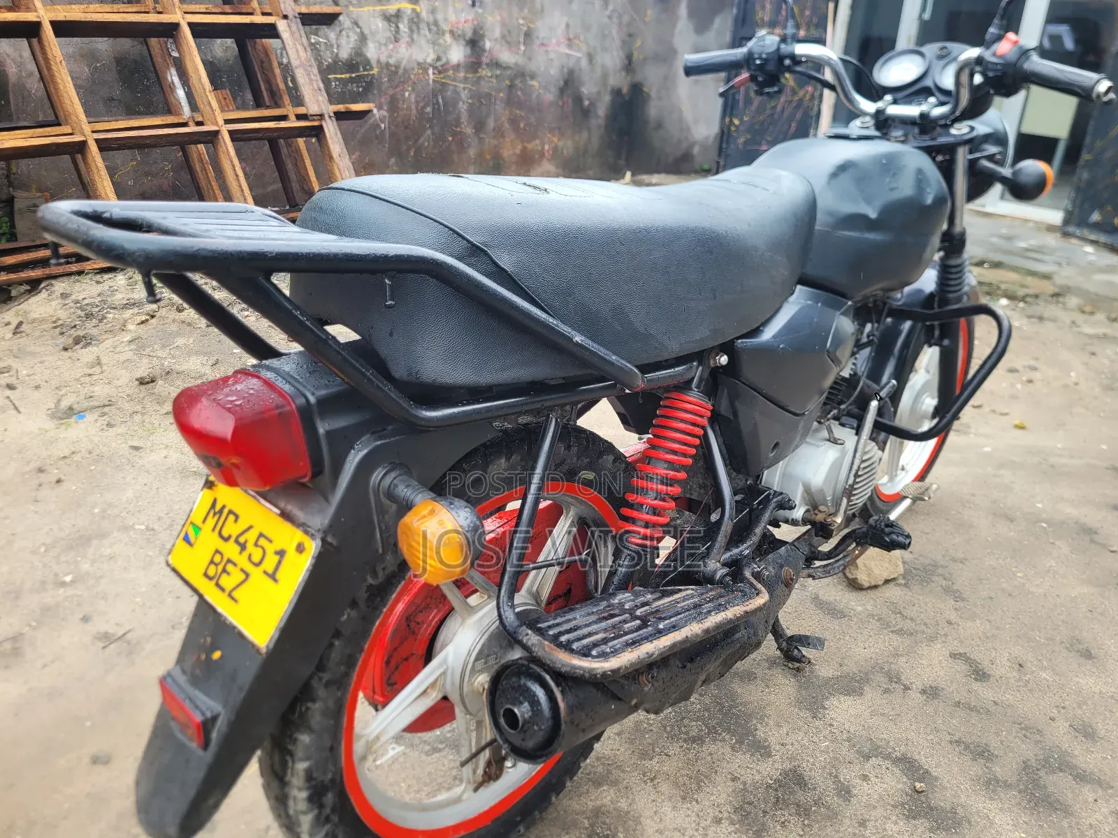 TVS 2024 Black