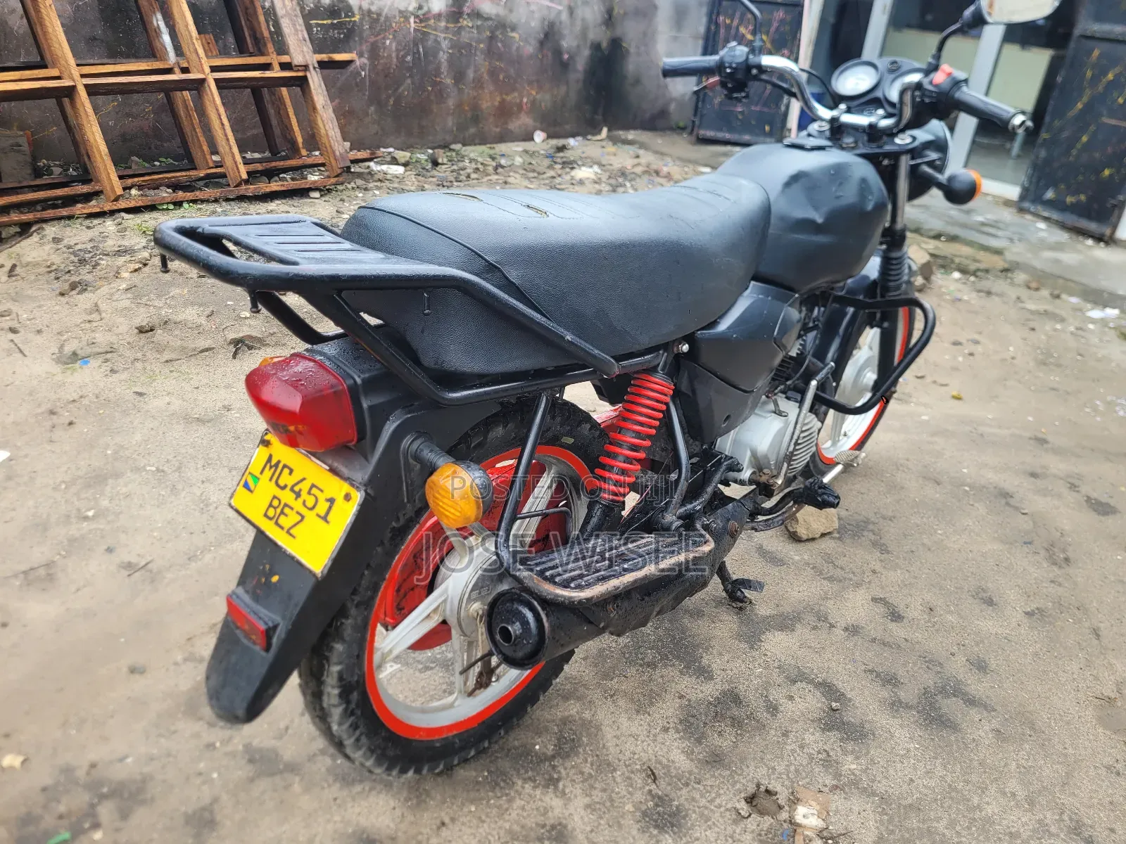 TVS 2024 Black