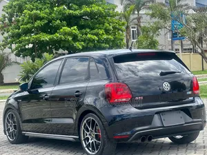 Volkswagen Polo 2011 Black