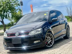 Volkswagen Polo 2011 Black