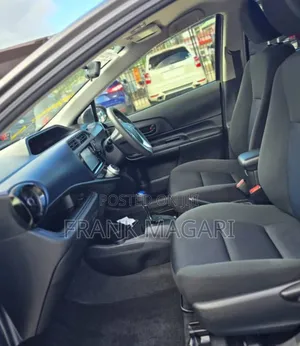 Toyota Aqua 2015 Gray