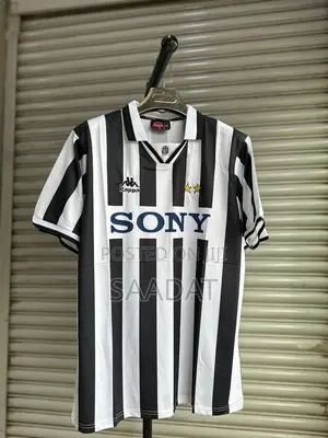 Juventus 1996/1997 Home Jersey