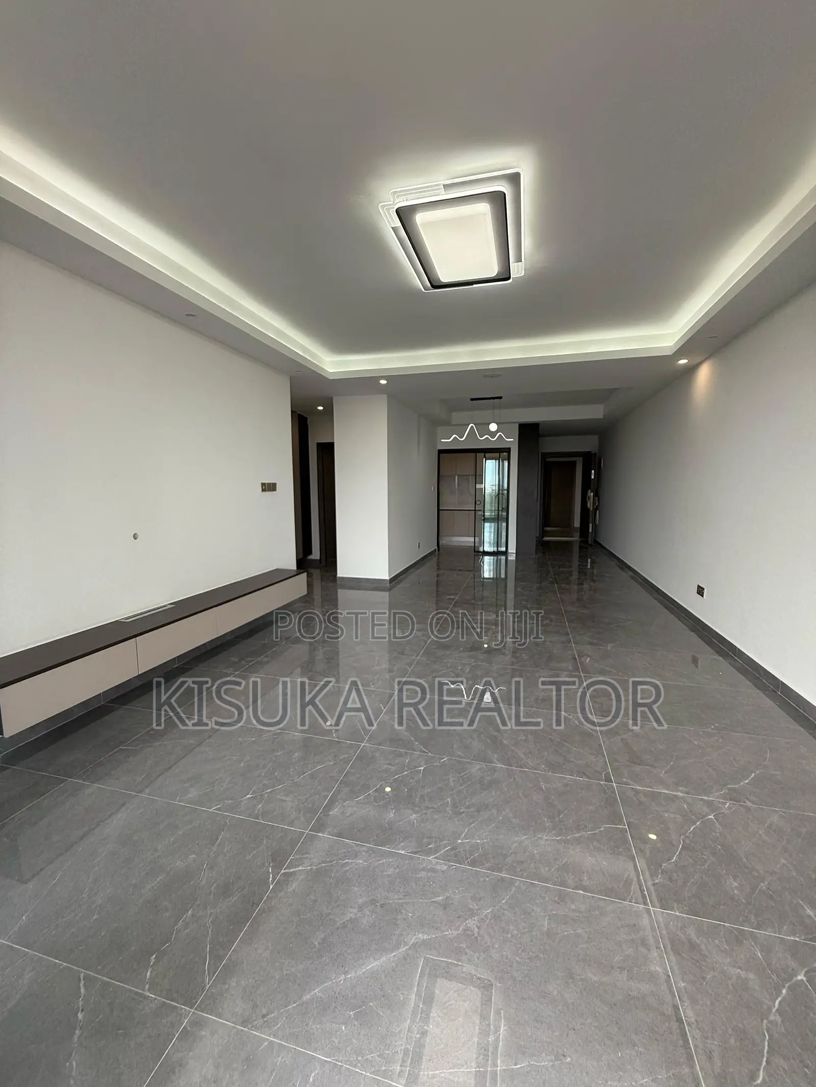 Furnished 4bdrm Penthouse in Penthouse, Kinondoni for rent