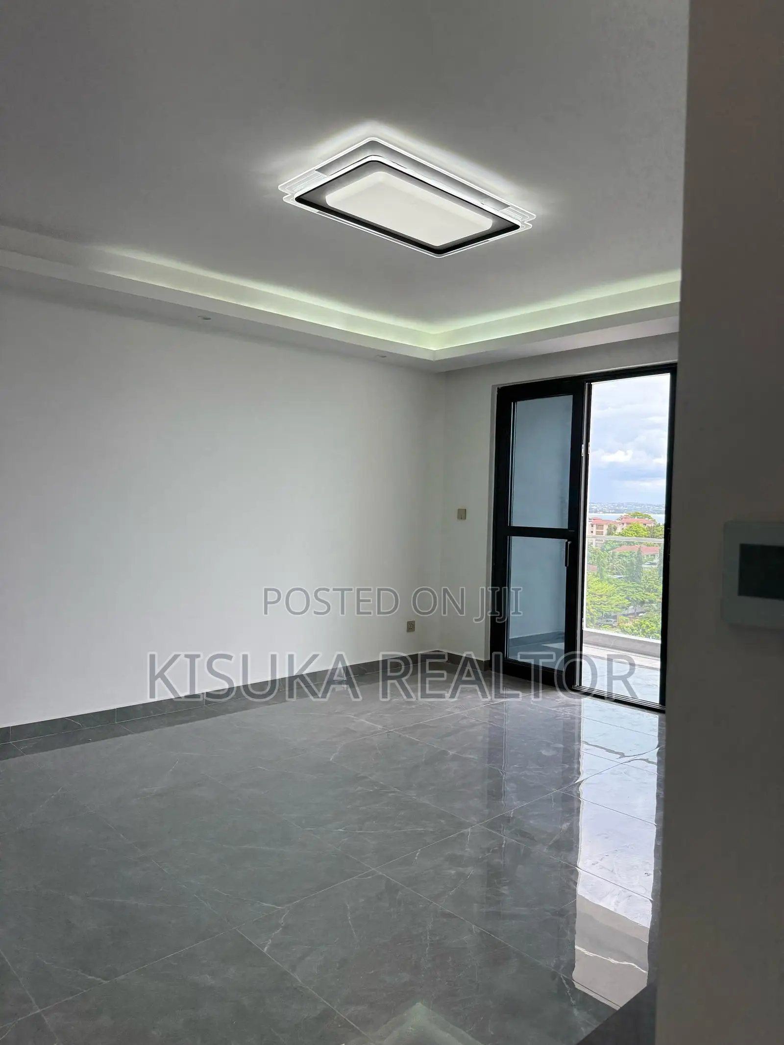 Furnished 4bdrm Penthouse in Penthouse, Kinondoni for rent