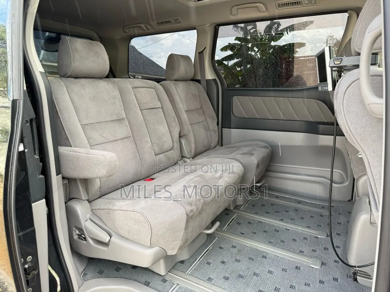 Toyota Alphard 2005 Black